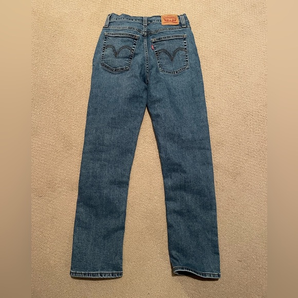 Wedgie Straight Levi Jeans - Picture 3 of 4